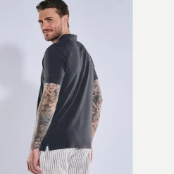 engbers Poo-hirt eiert